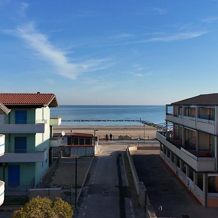 Apartamento Fano, Trilocale Con Terrazzino A 30Mt Dal Mare - F006 Marotta Exterior foto