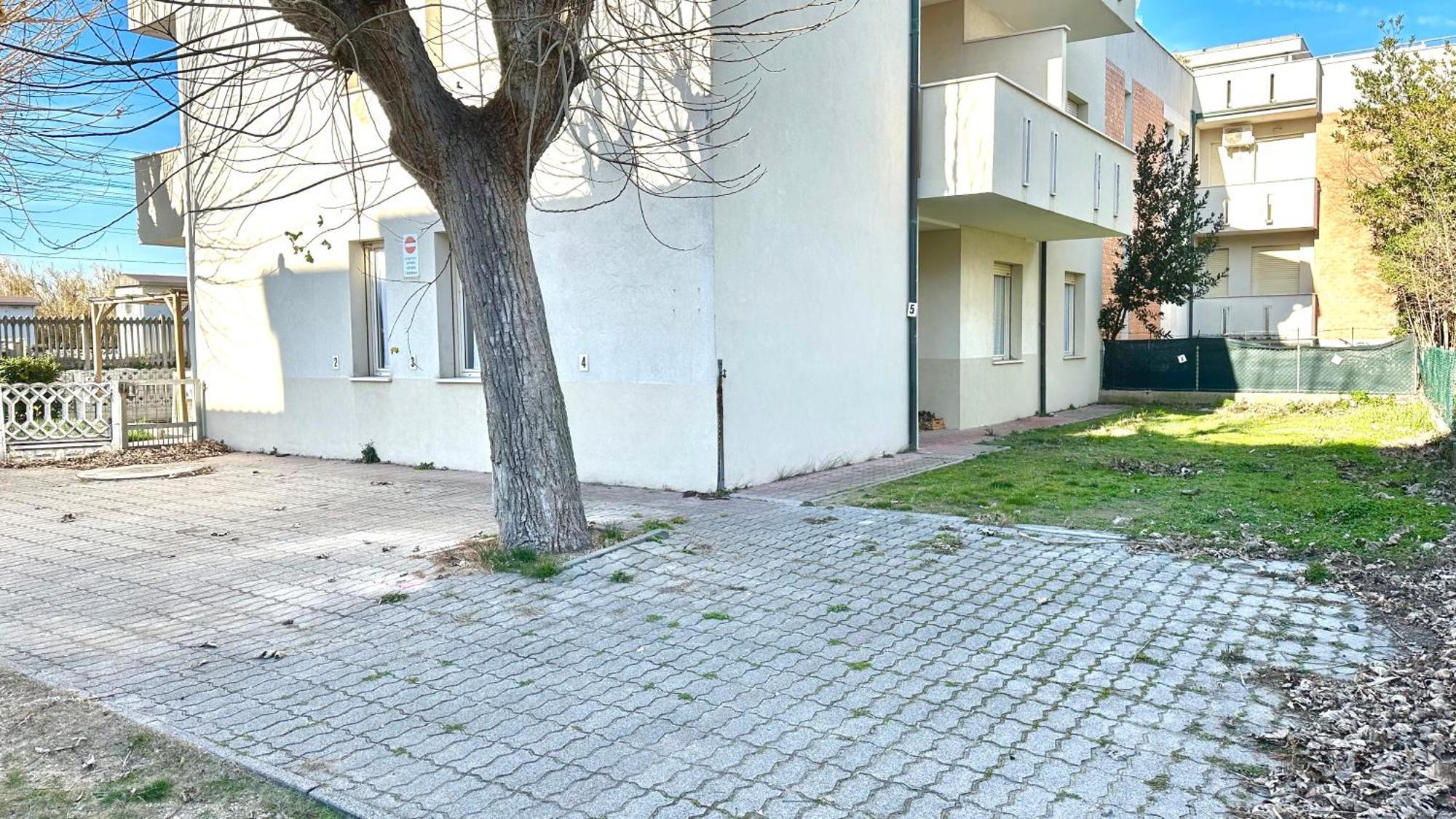 Apartamento Fano, Trilocale Con Terrazzino A 30Mt Dal Mare - F006 Marotta Exterior foto